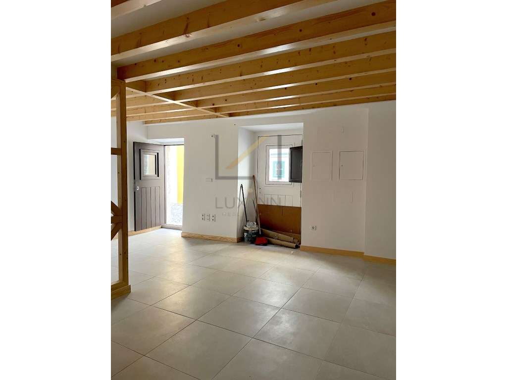 Apartamento T0 em Constância - Grande imagem: 2/16