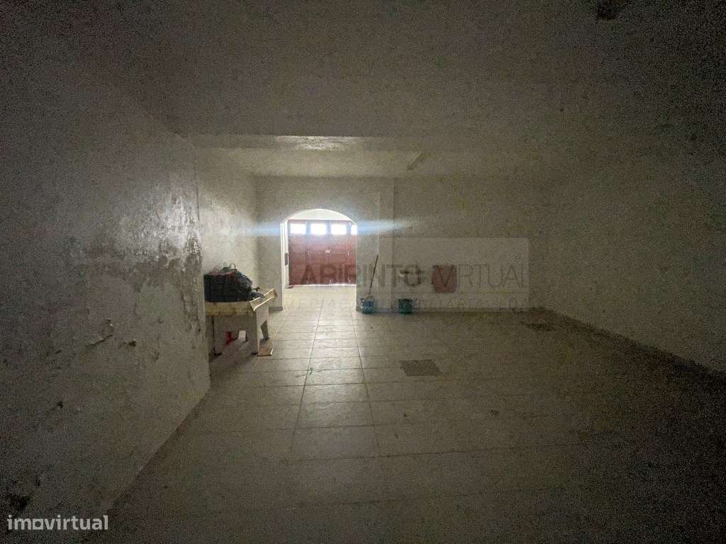 Vende-se Moradia V2+1 no Vimeiro - Lourinhã.-7