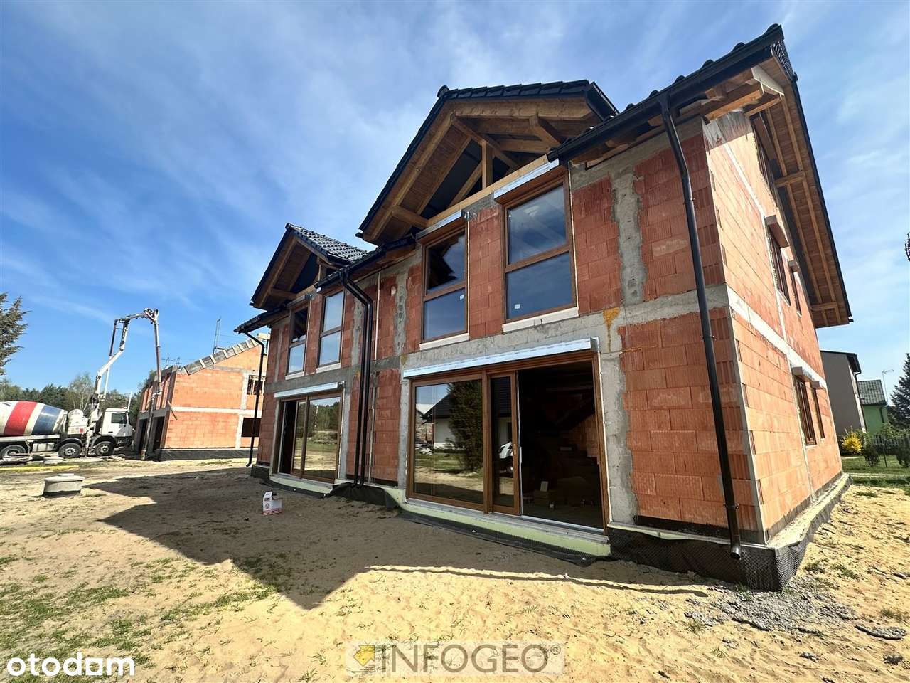 Zespół domów jednorodzinnych z garażem-5