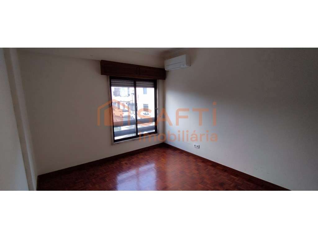 Apartamento T2 na Encosta do Sol - Grande imagem: 4/14