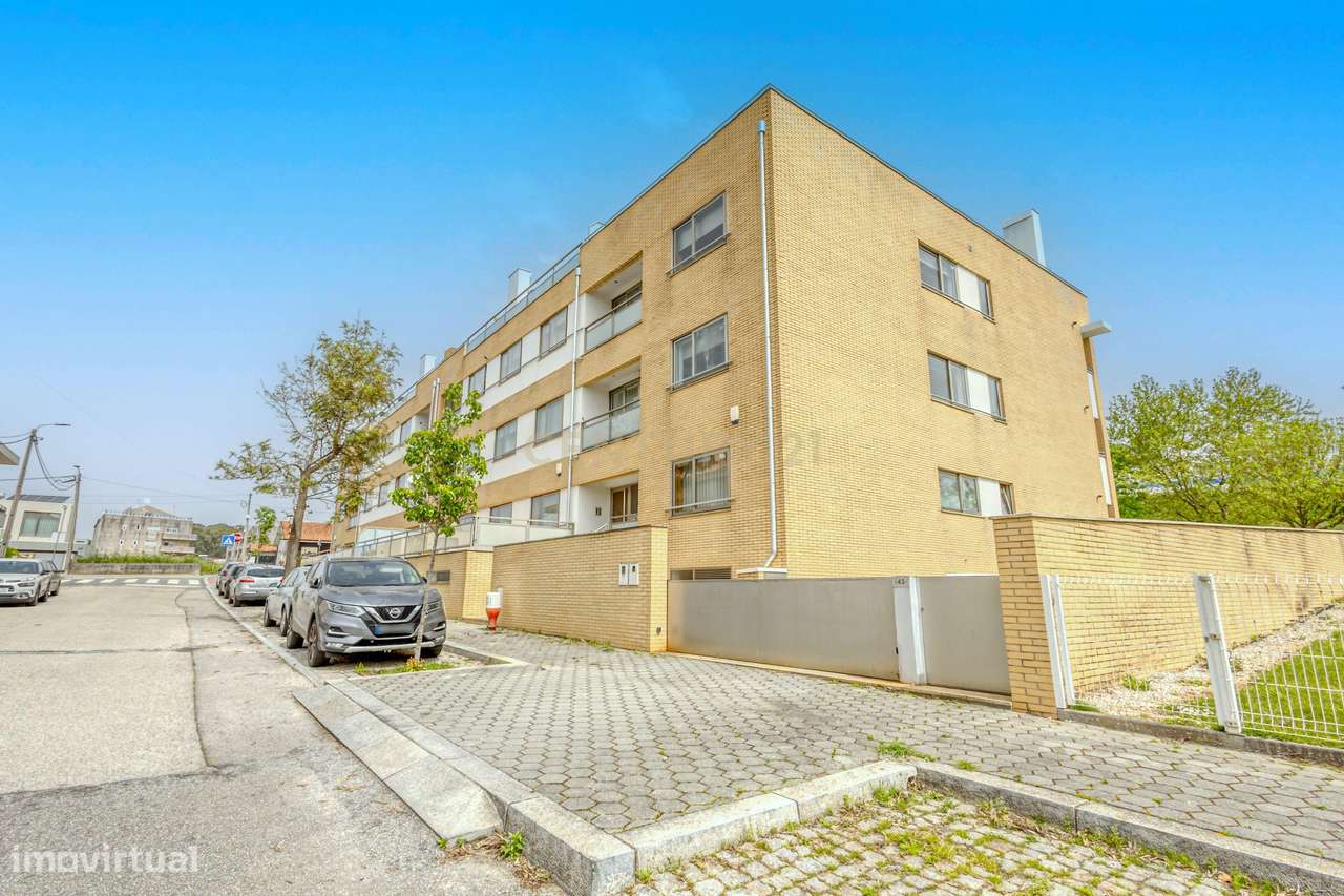 Espetacular T3 de 3 frentes a cinco minutos da praia da Granja-25