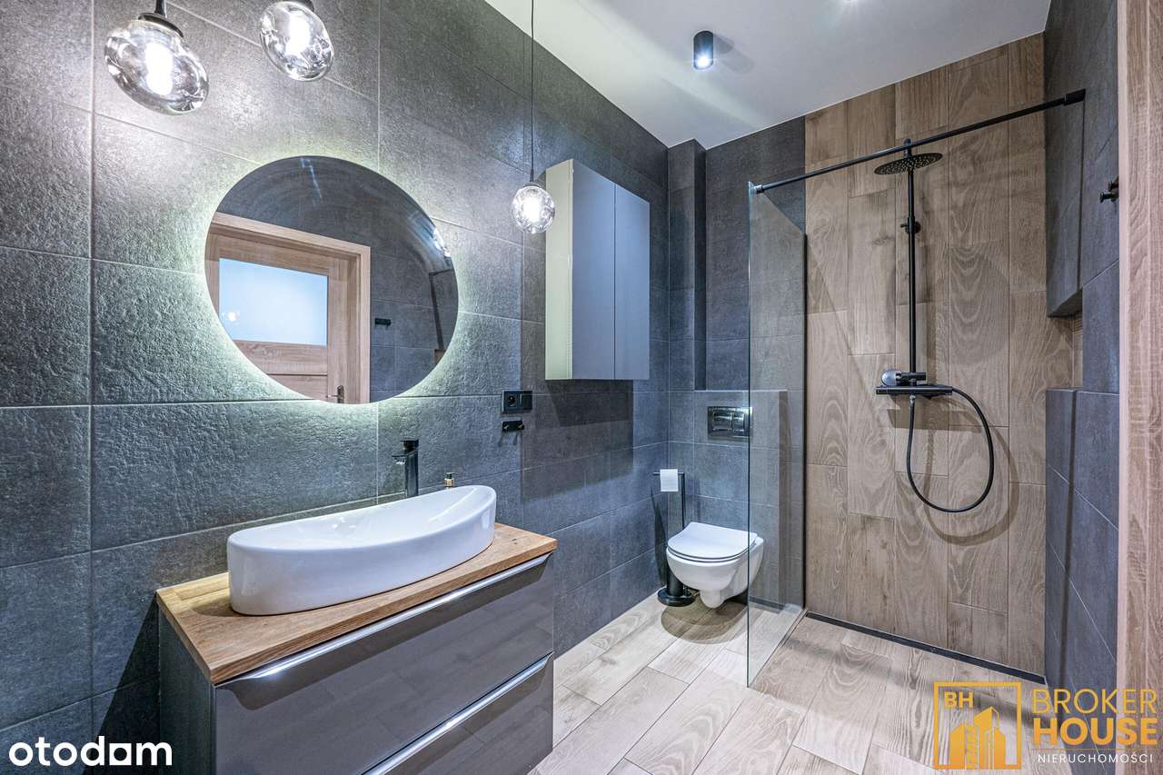 WYJĄTKOWY DOM W ZABUDOWIE BLIŹNIACZEJ-18