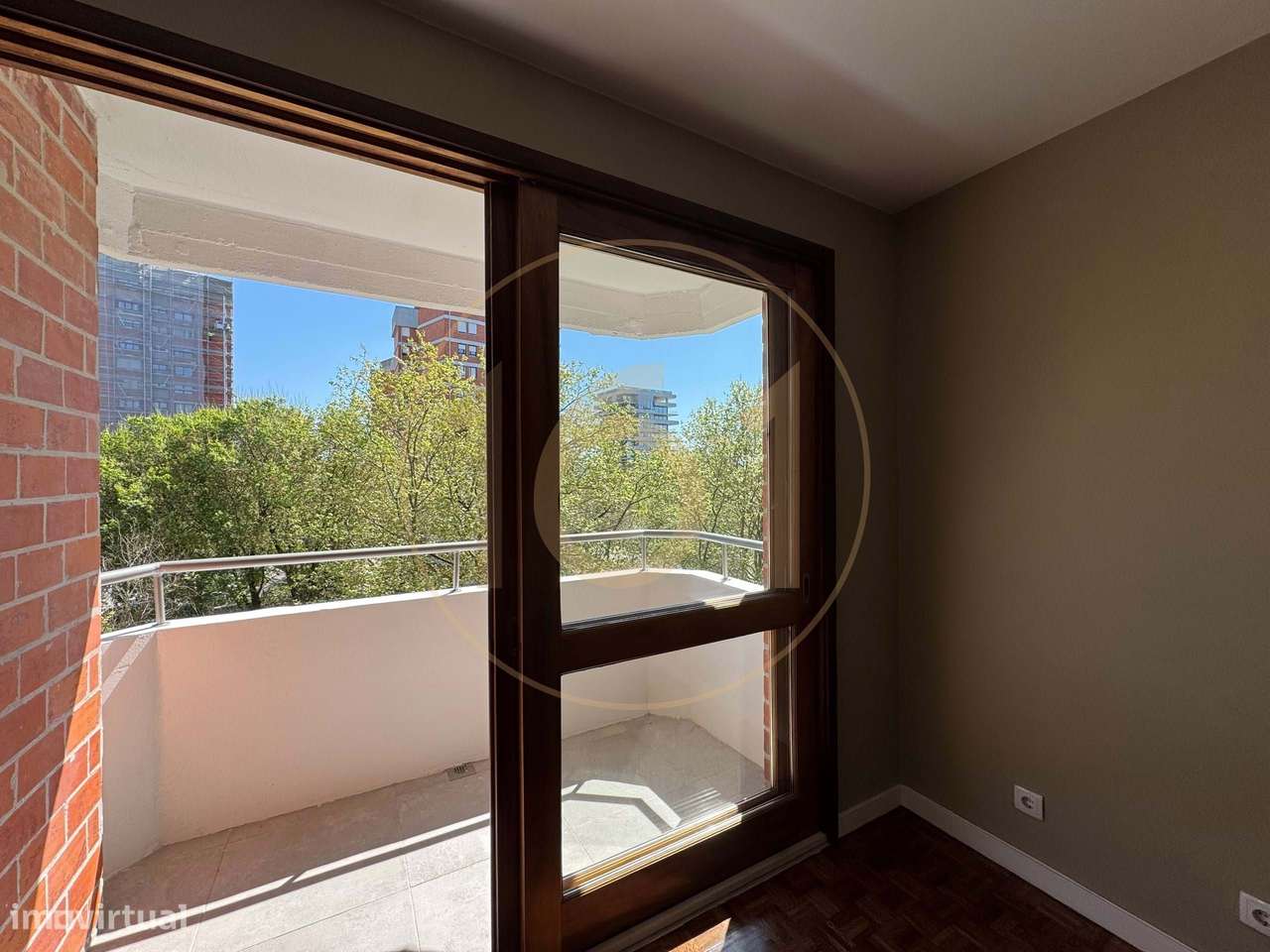 Apartamento T3 com varanda, para venda , no Porto-3