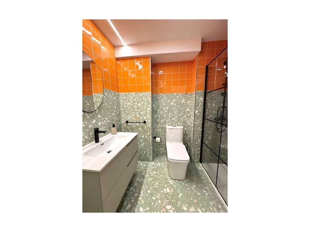 Apartamento T3+1 renovado para venda, na Rua São Dinis, Paranhos, P...-6
