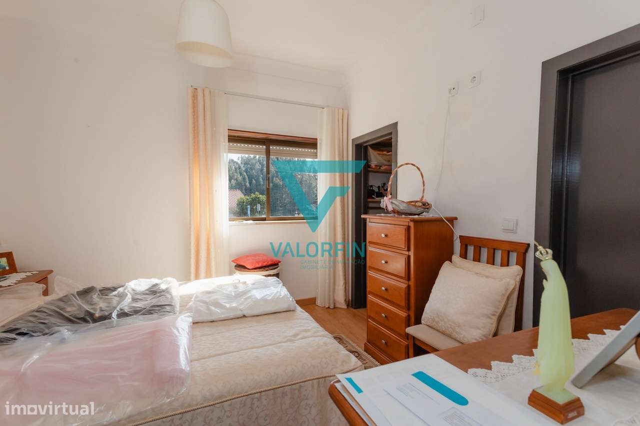 MORADIA T2 Térrea com Terreno e Logradouro | Porto de Mós-13