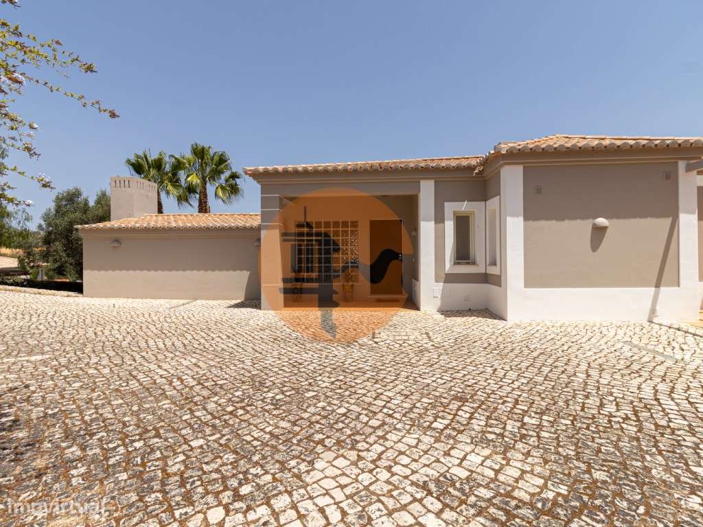 Moradia de Três Quartos no Exclusivo Vale da Pinta Golf Resort - Grande imagem: 4/60