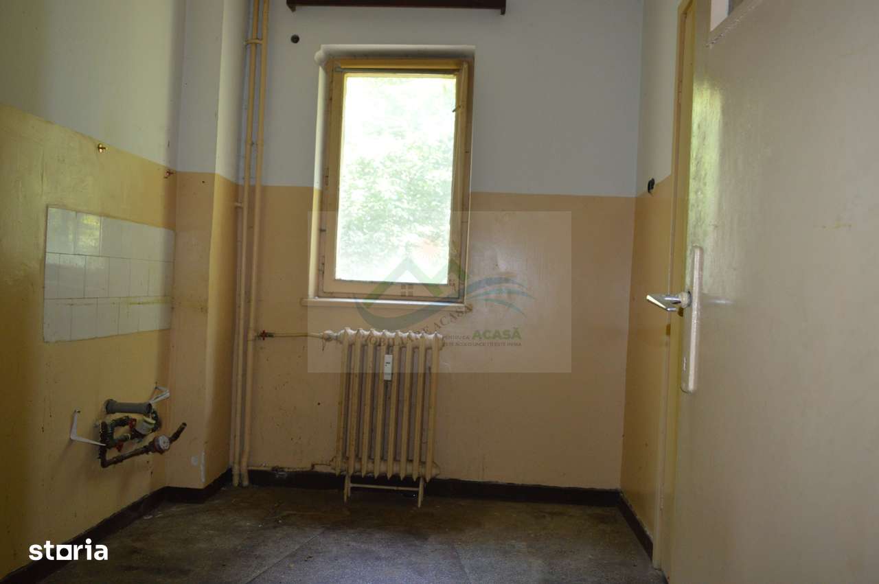 Apartament cu 4 camere Marasesti/Suceava - Imagine principală: 4/11