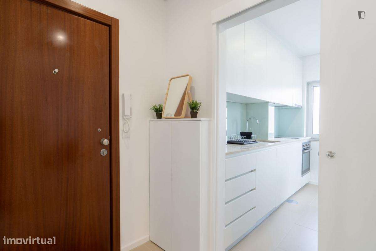 Apartamento com 2 quartos - localizado em Paranhos Porto - Grande imagem: 2/10