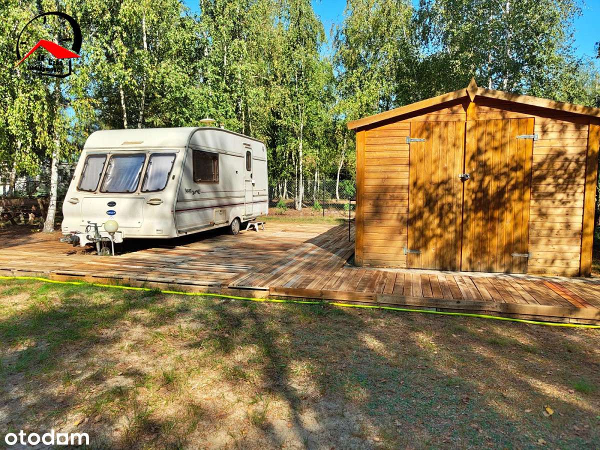 Z własnym legalnym pomostem nieopodal jeziora - Pełny obrazek: 5/11