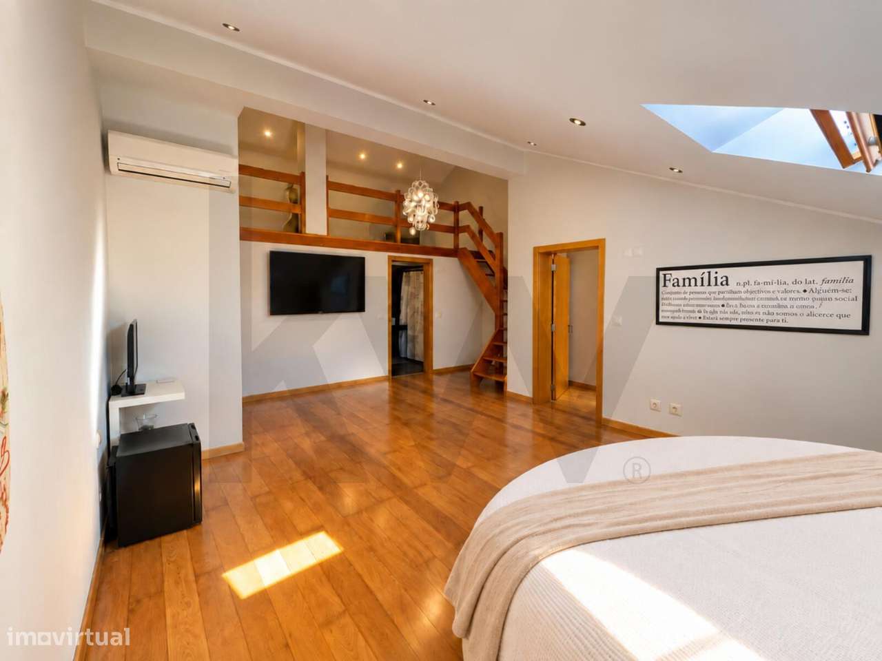 Apartamento Duplex T3+3 em Belas | Amplo, Luminoso e com Vista Desafog-18