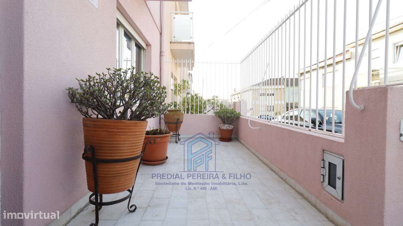 Moradia T3 - Rio Tinto / Venda Nova / Próx. Escola Secundária-1