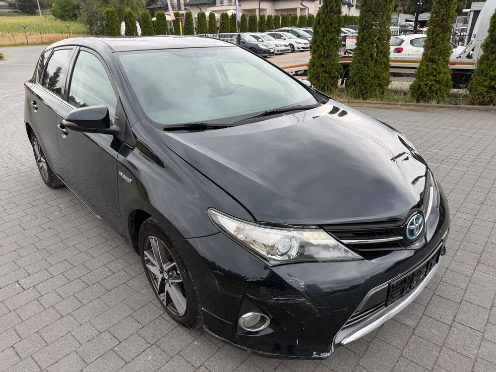 Toyota Auris II (2012-) 1.8 HSD Luna 2015