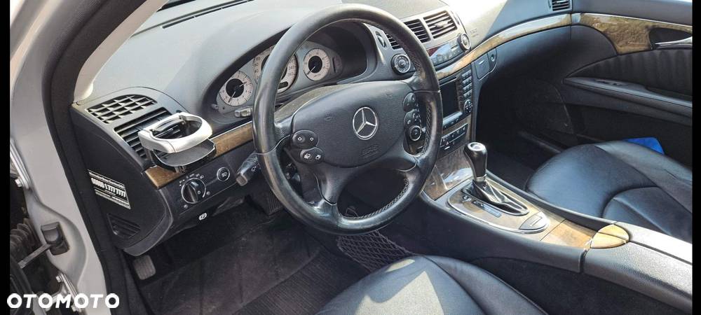 Mercedes-Benz Klasa E 320 CDI Avantgarde - 16
