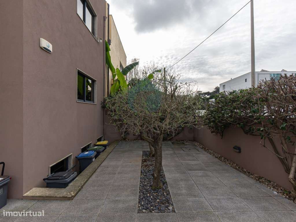 Moradia T5 em Vilarinha-9