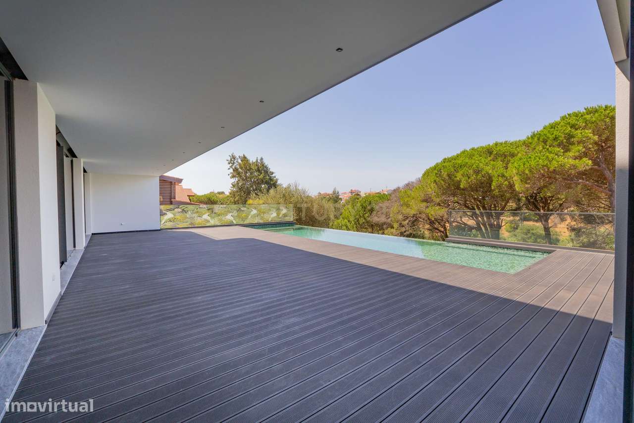 Moradia premium em Cascais onde o luxo e a natureza se encontram-5
