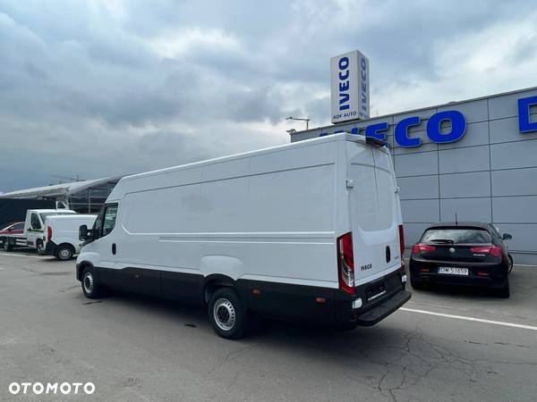 Iveco 35S18HV L4H2 16m3- BLASZAK OD RĘKI - 11