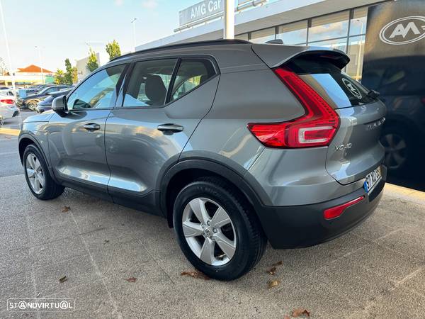 Volvo XC 40 1.5 T3 Momentum Tech Edition - 17