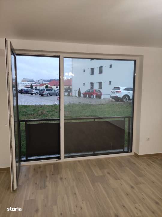 Apartament Tip Studio | Zona Tractorul | Parcare Inclusa-4