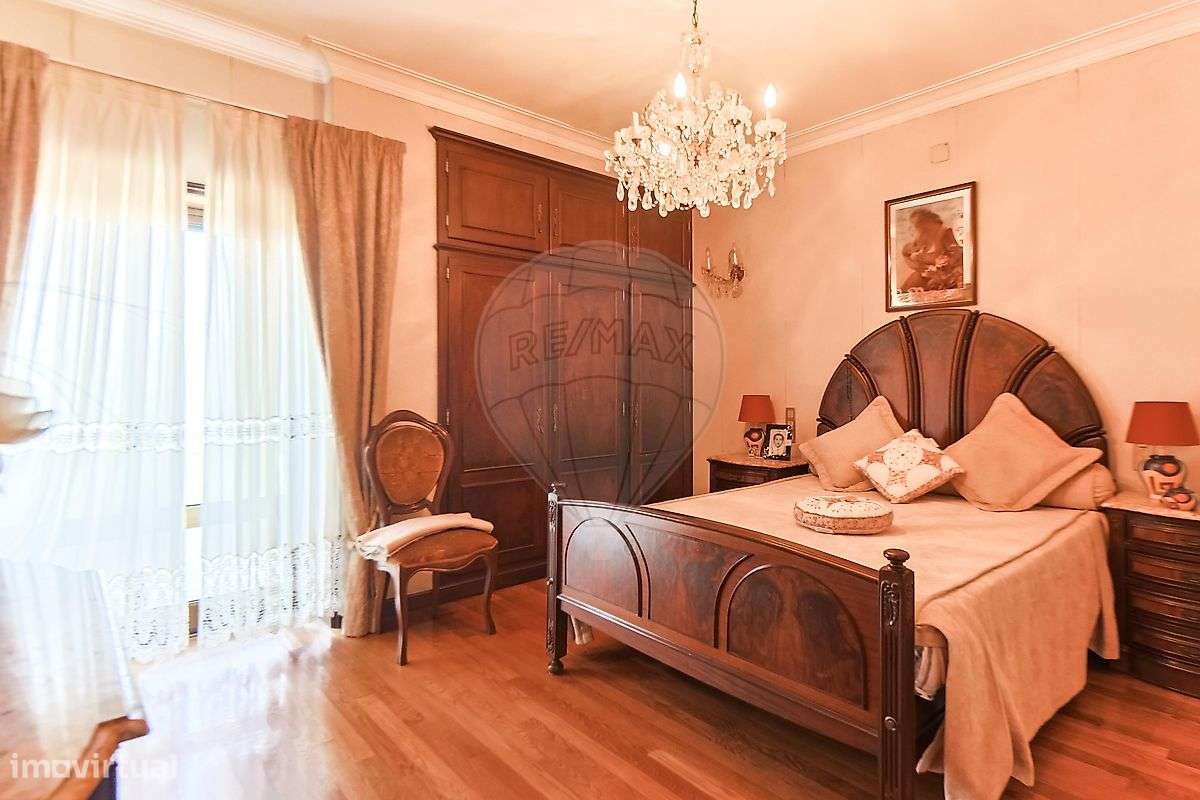 Moradia T5 para venda-30