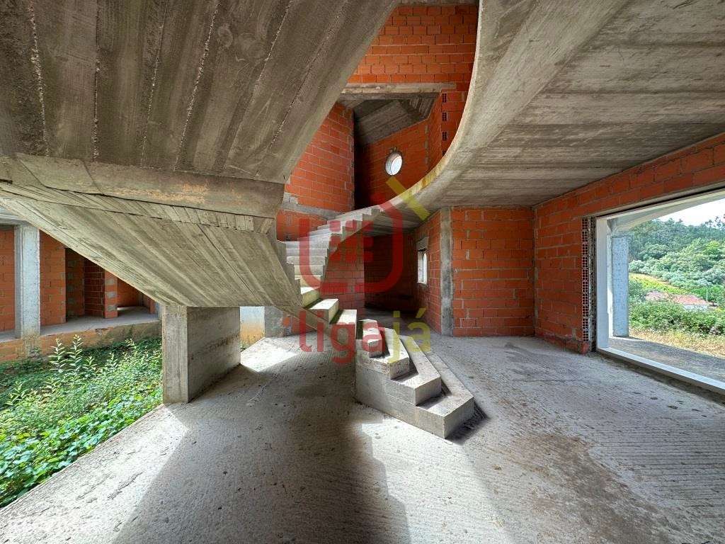 Moradia T6 em construção!-26