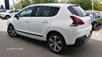 Peugeot 3008 2.0 HDI Premium Pack - 4