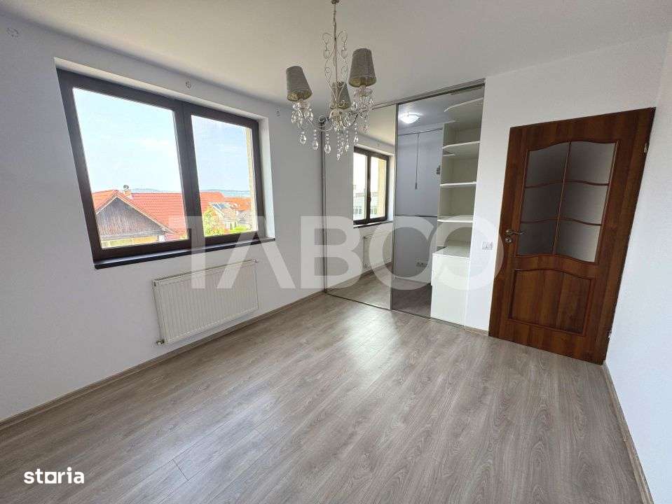 Apartament decomandat cu 3 camere 69 mpu 2 parcari Brana Selimbar - Imagine principală: 4/12