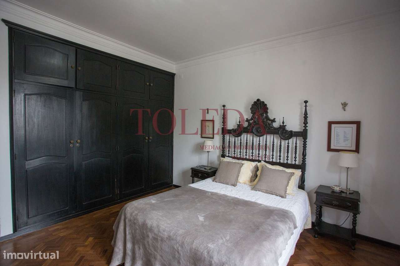 Moradia T7 em Almeirim-32