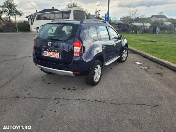 Dacia Duster 1.6 4x2 Laureate - 4