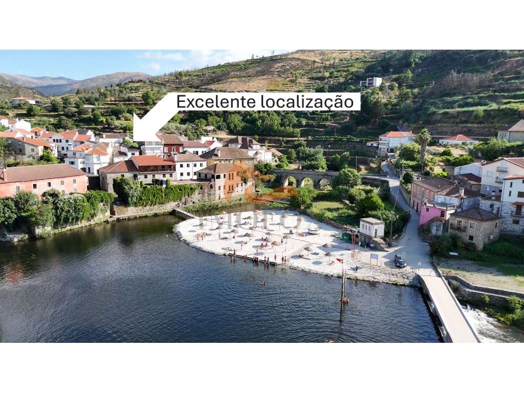 Moradia com 3 quartos e garagem pronta a habitar localizada no cent...-3