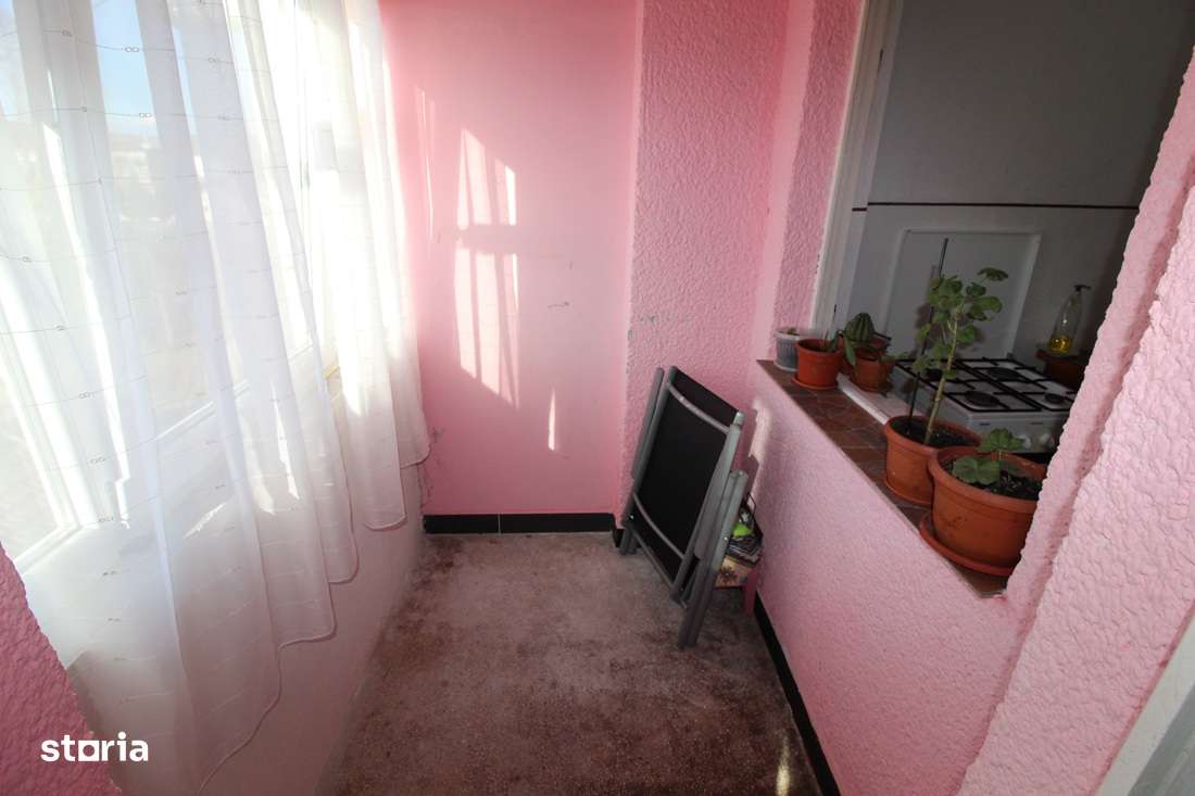 Vând apartament cu 1 camere în Hunedoara, Micro2-Str.Munteniei, 34mp..-3