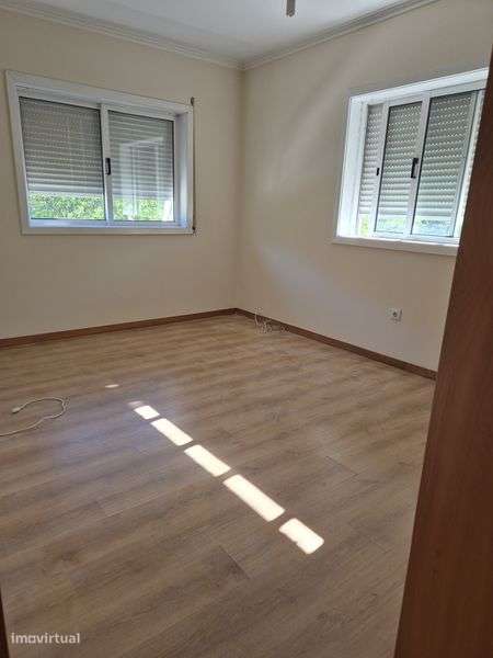 Vendo T3 renovado  com garagem - Grande imagem: 4/8