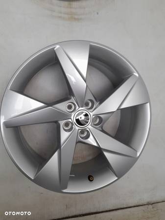 FELGI ALUMINIOWE SKODA SEAT 17" 5x100 17 657601025C - 5