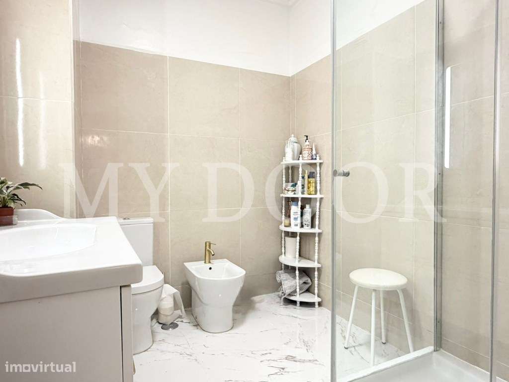 Apartamento T2 - Bobadela - c/ Parqueamento - Arrecadação-35