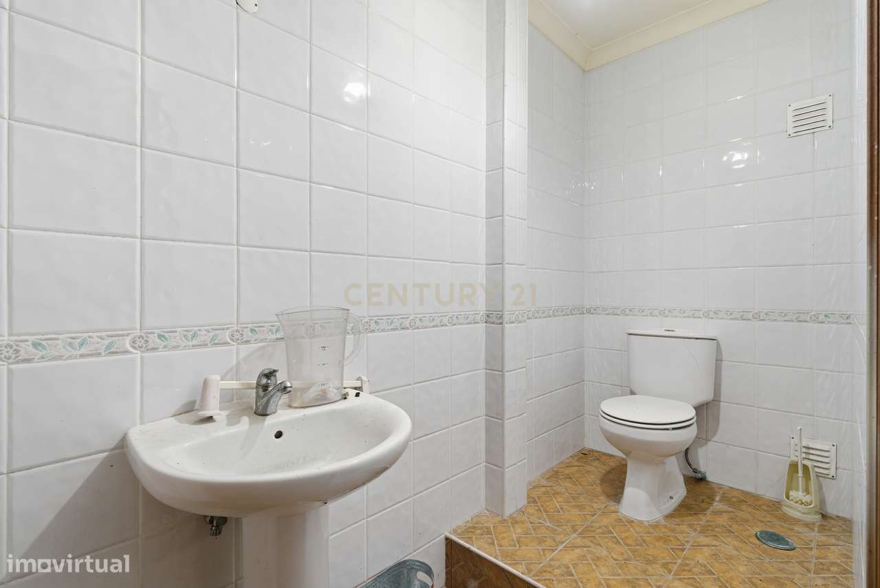 Moradia T3 com piscina e vista campo em Localização Privilegiada-34