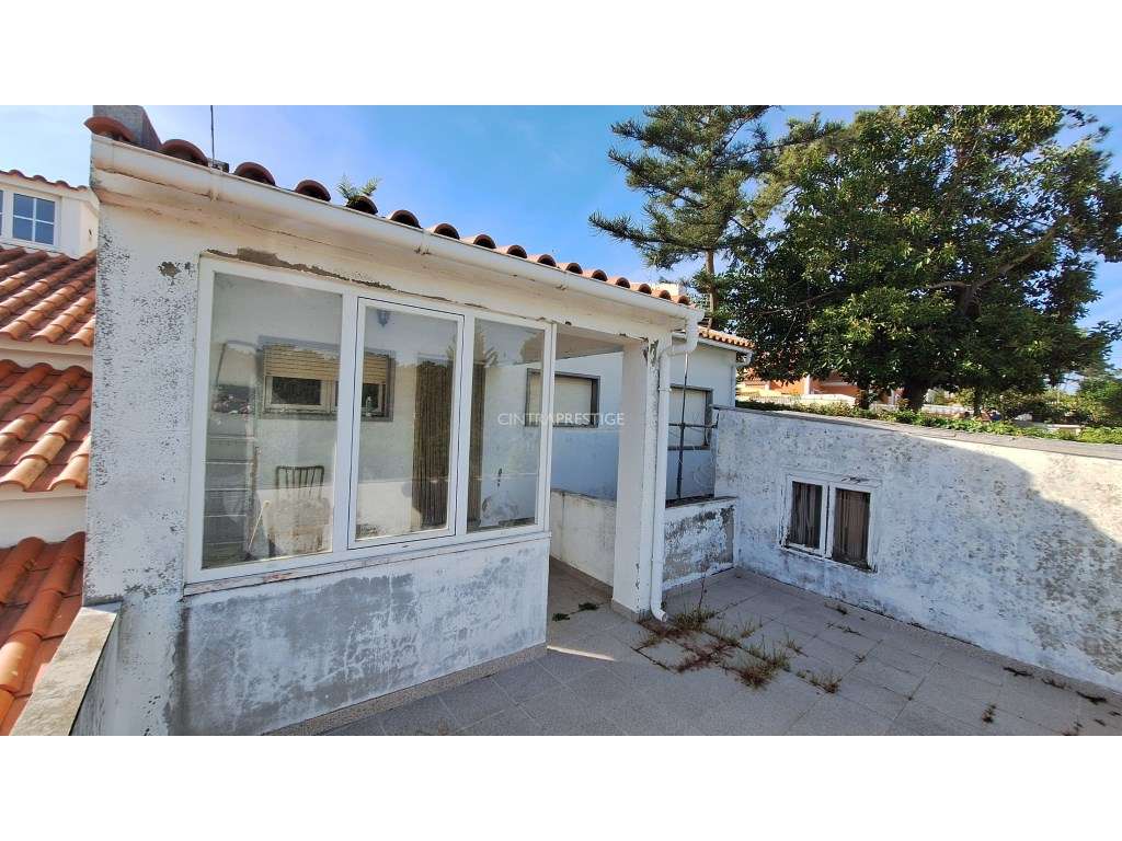Moradia T3 no Mucifal, Colares, com terreno de 1165 m-15