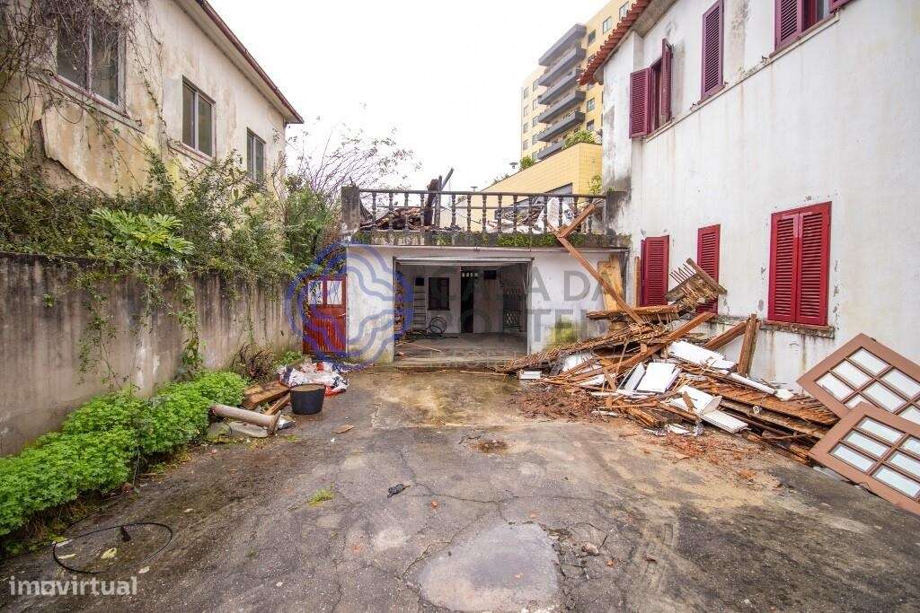 Moradia Charmosa para Recuperação Total em Localização Privilegiada - Grande imagem: 4/38