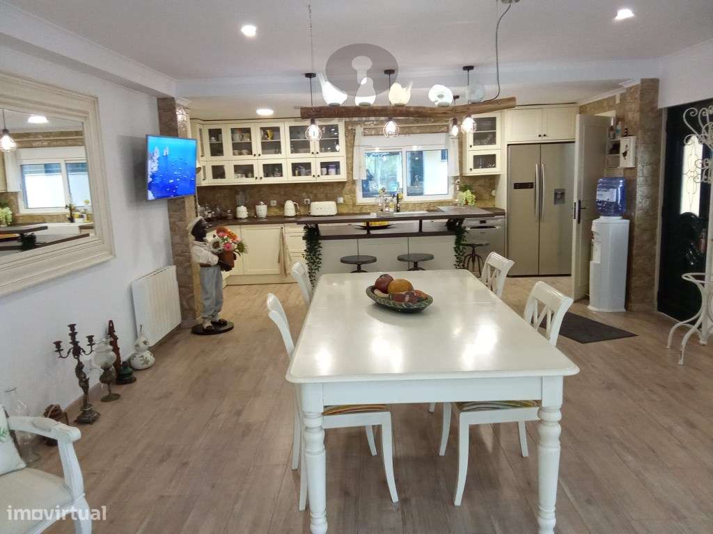 Moradia V3 / Quinta com Piscina-7