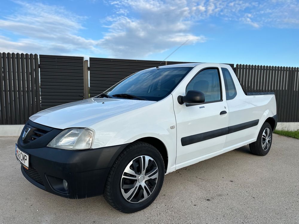 Dacia Pick-Up 2012