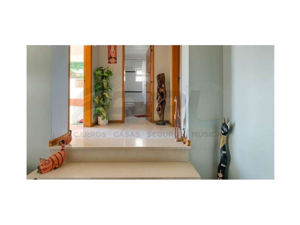 \T4 Duplex + Garagem + Piscinas - Condomínio Fechado em Albufeira-16