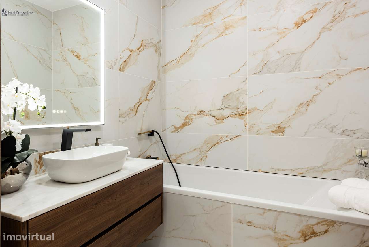 Apartamento de Luxo em Armação de Pêra: Conforto, Elegância e Vistas I - Grande imagem: 4/22