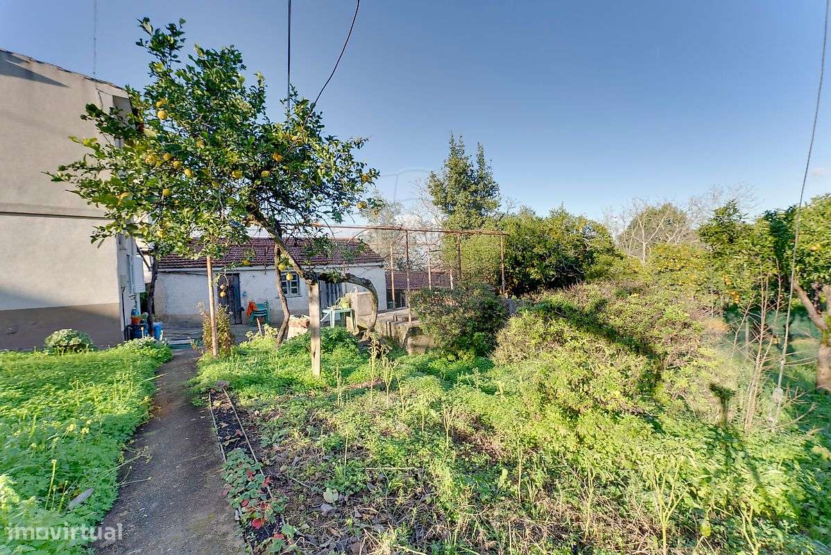 Moradia T6 | 2 Andares com Utilização Independente | Lote 1048m2-32