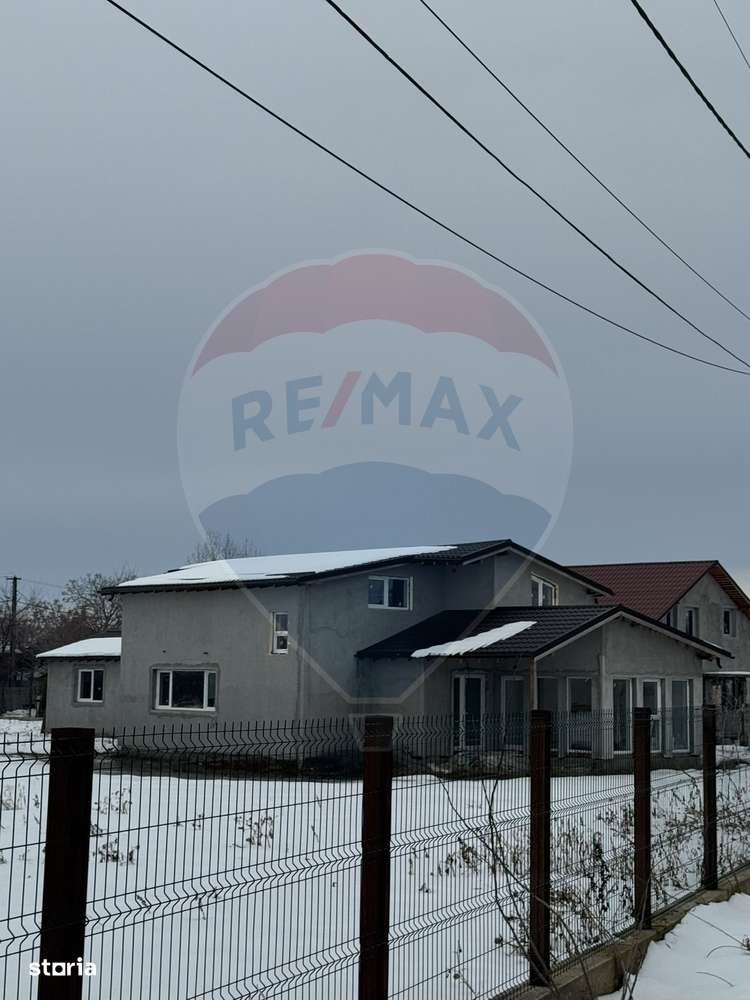 Casă / Vilă cu 6 camere de vânzare-2