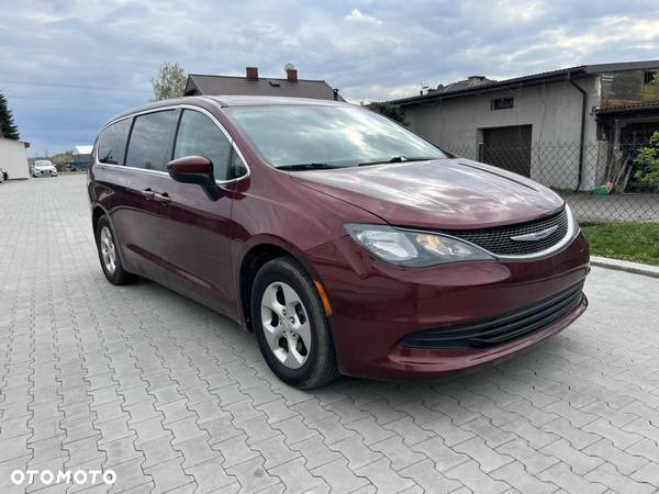 Chrysler Pacifica - 3