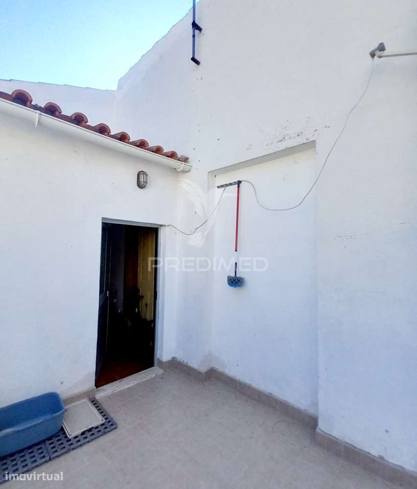 Moradia com 2 espaços comerciais em Redondo - Grande imagem: 5/13