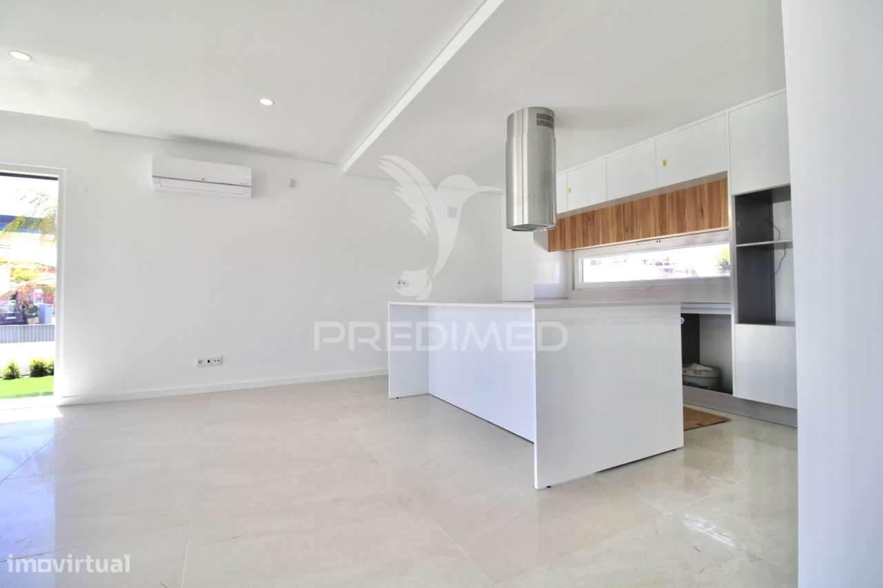 Moradia T3+1, Charneca de Caparica - Grande imagem: 5/22