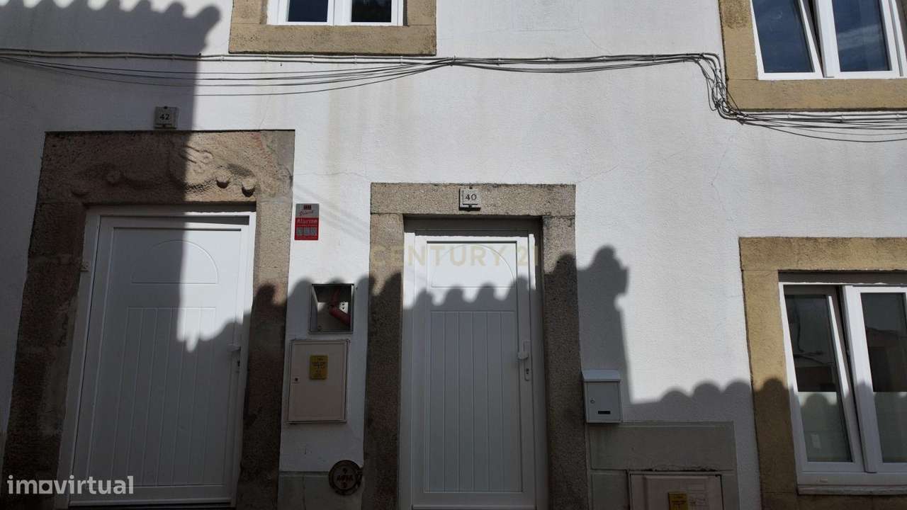 Moradia em zona Histórica da cidade de Castelo Branco - Grande imagem: 2/38