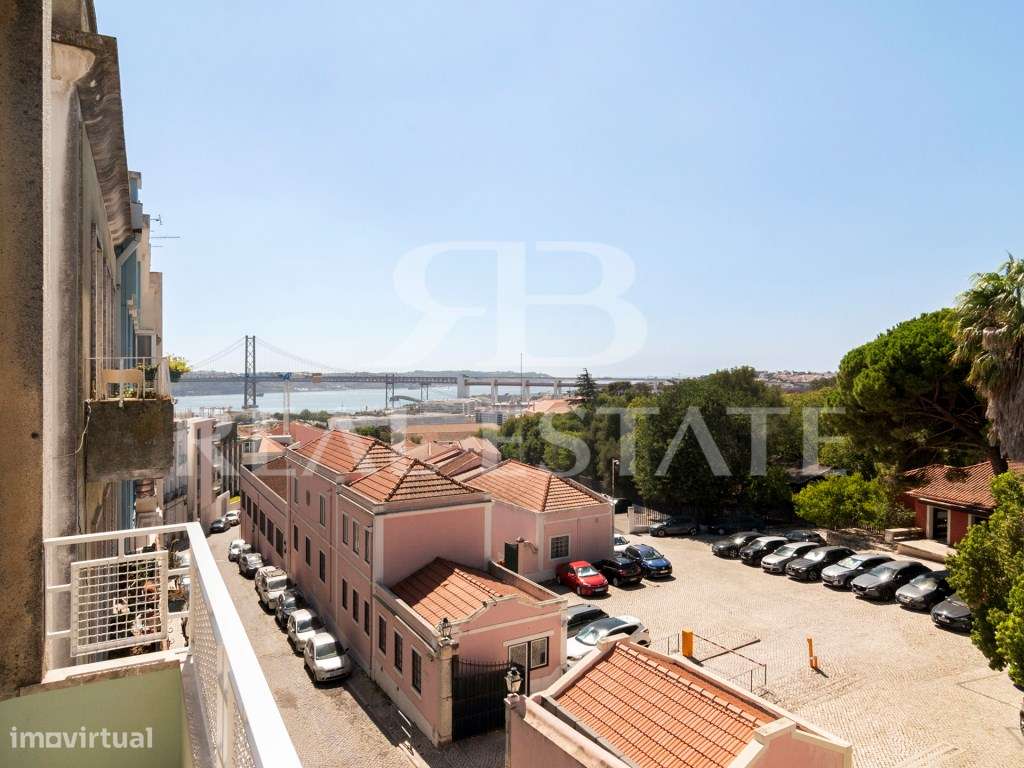 T1 com 2 varandas, mobilado e equipado | Ar-condicionado | Vista ri... - Grande imagem: 4/14