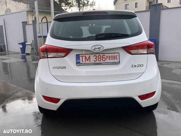 Hyundai ix20 1.6 CRDi blue Comfort - 9