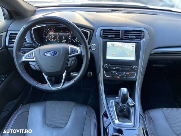 Ford Mondeo 2.0 TDCi Powershift ST Line High - 23