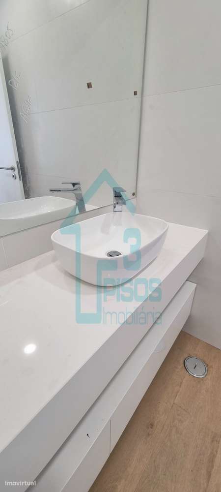 Moradia V4+1 com piscina - Costa da Caparica - Almada-28